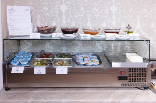 Six Inn Hotel Budapest Restauration Photos