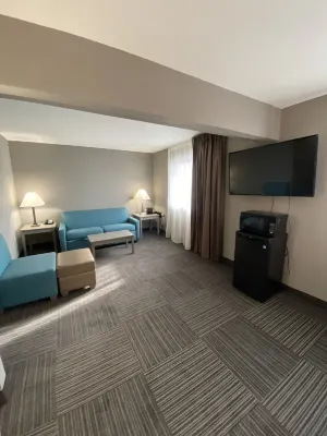 Quality Inn & Suites Hammond Near I-8090 Photos