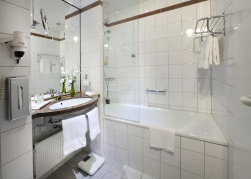 Lindner Hotel Leverkusen Bayarena Huoneet Photos