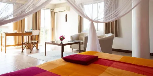 Q-Bar & Guesthouse Rooms Photos