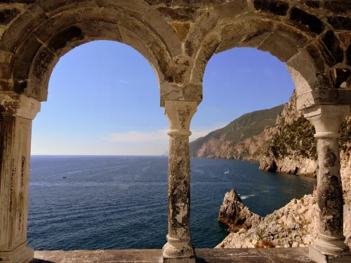 Hotel Vis à Vis Рядом с отелем Photos