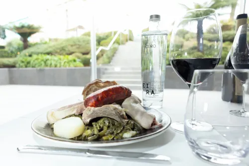 Hotel Avenida Dining Photos