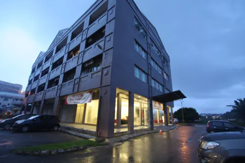Place2Stay Business Hotel - Waterfront Esterni Photos