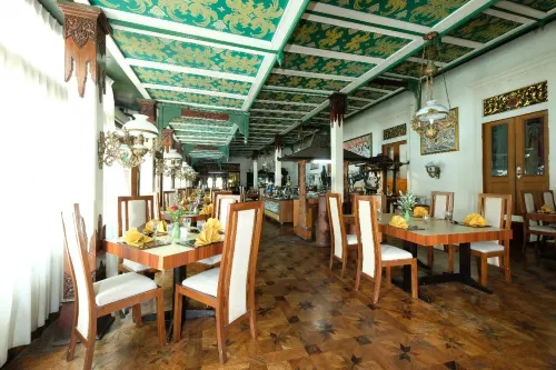 Kusuma Sahid Prince Hotel Solo Ăn uống Photos