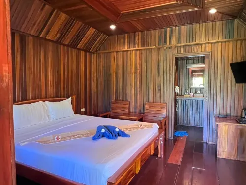 Diamond Beach Resort Kamar Photos