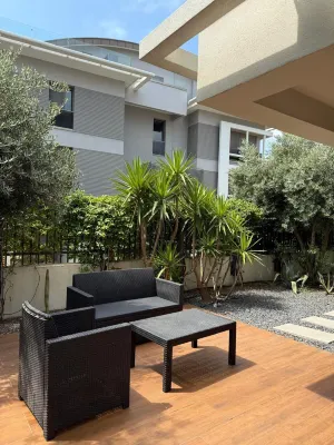 Z-Suites Area Publik Photos
