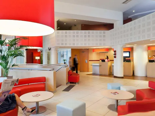 Hôtel ibis Paris La Villette Cité des Sciences 19ème Espaces publics Photos