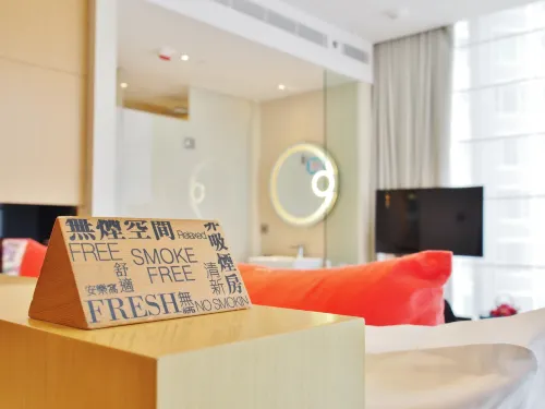Hotel Indigo Hong Kong Island Photos