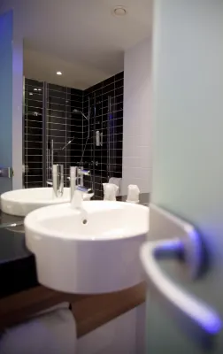 Premier Inn Nuernberg City Centre Photos