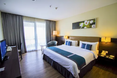 Estrella Hotel & Conference Rooms Photos