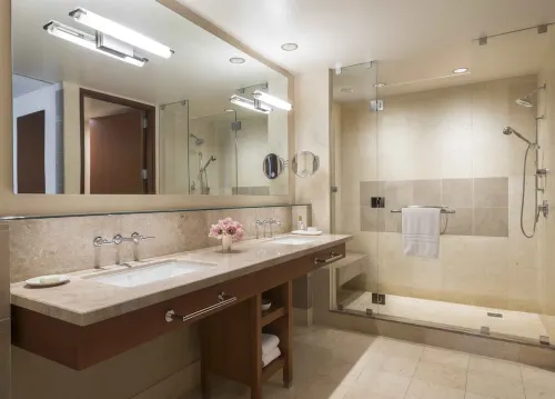Four Seasons Hotel Silicon Valley at East Palo Alto Zimmer Photos