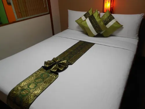 B.S. Court Hotel Sathorn Rooms Photos