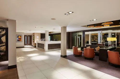 DoubleTree by Hilton London Ealing Public Areas Photos