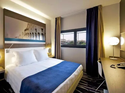 Hotel Mercure Roma Centro Colosseo Camere Photos