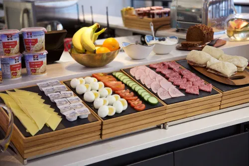 The Z Hotel Tottenham Court Road Dining Photos