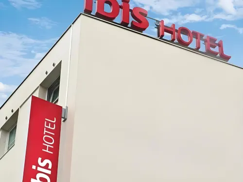 Ibis Strasbourg Aéroport le Zénith Ulkopuoli Photos