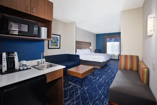 Holiday Inn Express & Suites Auburn Hills Chambres Photos