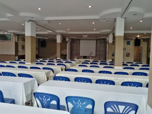 PIMPIMARN BEACH HOTEL Business Photos