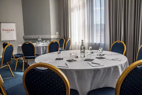 Ramada by Wyndham Belfast City Centre Espaces Affaires Photos