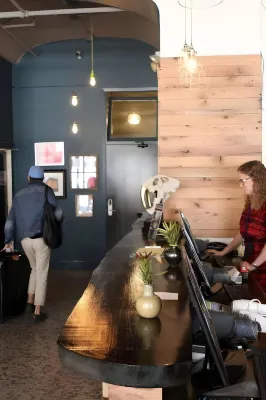 HI San Francisco Downtown Hostel Public Areas Photos