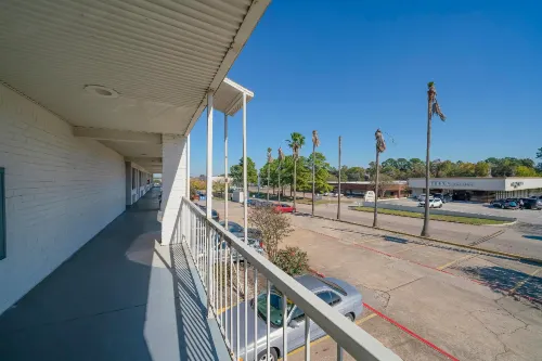 Americas Best Value Inn & Suites Humble Featured Photos