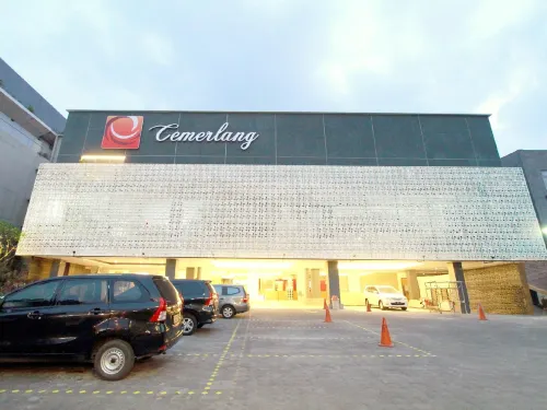 Hotel Cemerlang Bandung Eksterior Photos