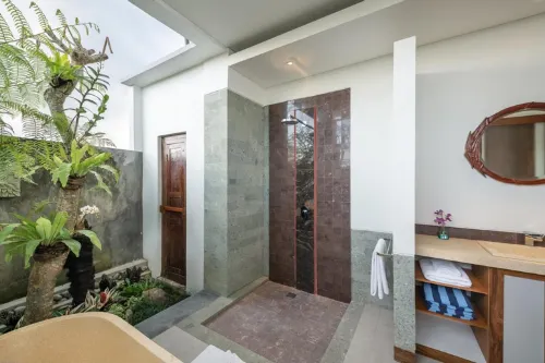 Prabhu Ubud Villa Rooms Photos