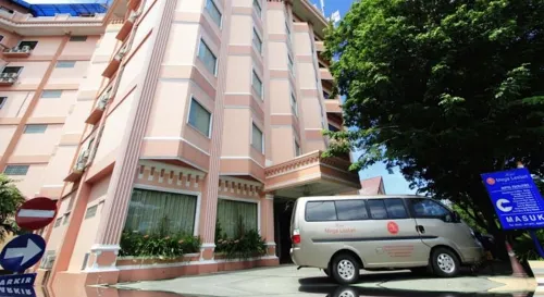 Hotel Mega Lestari Extérieur Photos