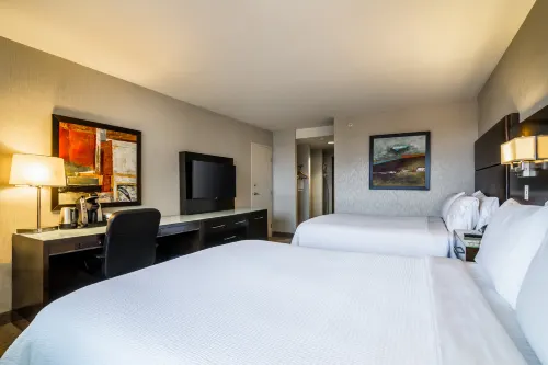 Holiday Inn Vancouver-Centre Broadway Rooms Photos