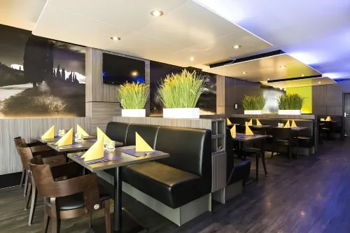 Leonardo Hotel Eindhoven City Center Restauration Photos