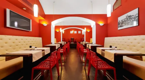 La Boutique Dining Photos