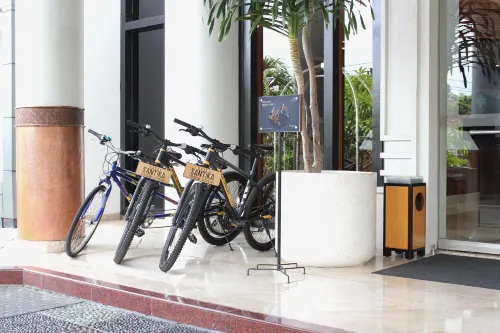 Hotel Santika Premiere Semarang Öffentliche Flächen Photos