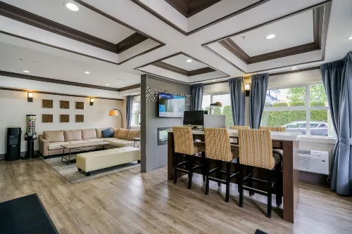 Best Western Peace Arch Inn Photos