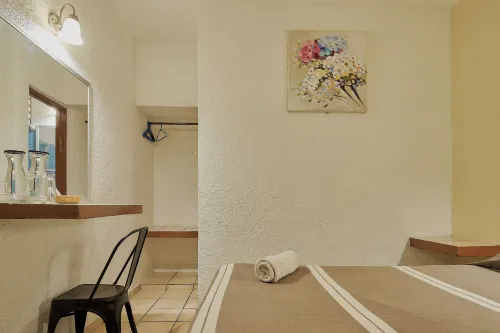 Hotel Cervantino Photos