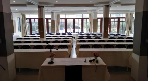 PIMPIMARN BEACH HOTEL Business Photos