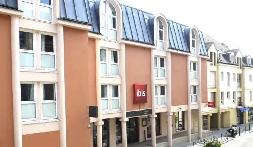 Ibis Château de Fontainebleau Exterior Photos
