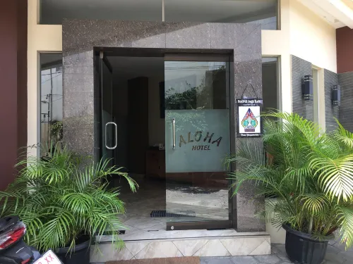 Aloha Hotel Yogyakarta Außen Photos