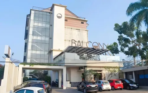 Balcony Hotel Sukabumi Exterior Photos