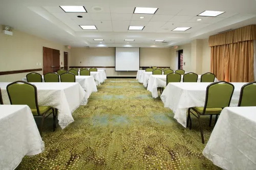 Hampton Inn Linden Business Facilities Photos