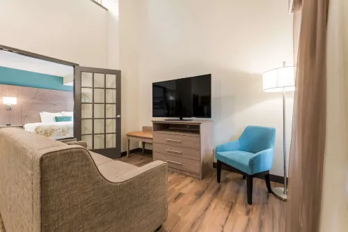 Best Western Fishkill Inn  Suites Rooms Photos