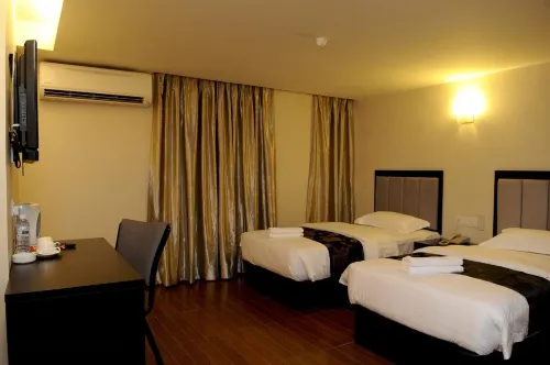 KK Waterfront Hotel Camere Photos