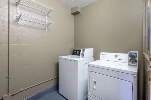 Days Inn & Suites by Wyndham Fort Bragg/Cross Creek Mall Public Areas Photos