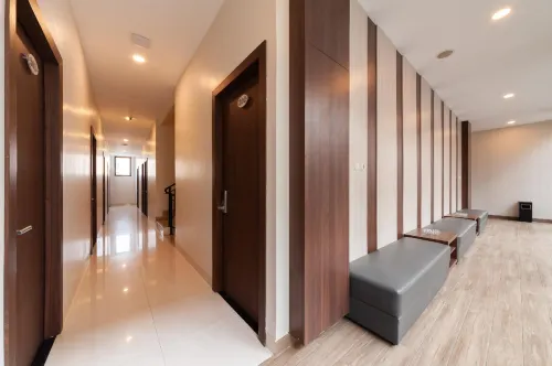 Urbanview Hotel Cengkareng Jakarta by RedDoorz Espaces publics Photos