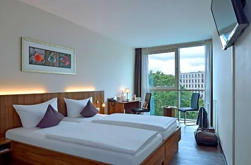 B&B Hotel Berlin-Mitte Photos