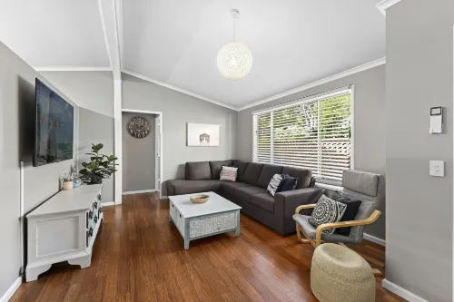 Flynns Beach Caravan Park Rooms Photos