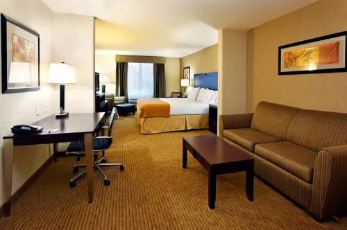 Holiday Inn Express & Suites Fresno Northwest-Herndon Photos