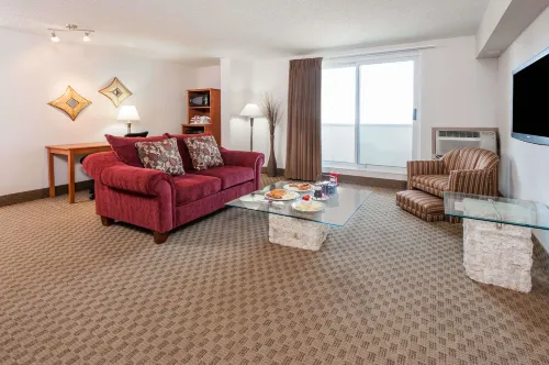 Ramada by Wyndham Edmonton South Phòng Photos
