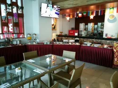Grand La Walon Hotel Dining Photos