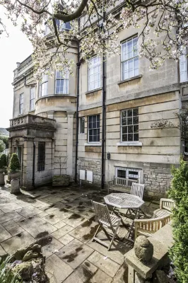 Grosvenor Villa Exterior Photos