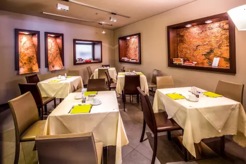 Best Western Hotel Metropoli Restauration Photos